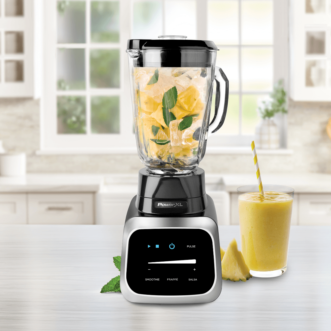 PowerXL Smart Pro Blender with pineapple smoothie